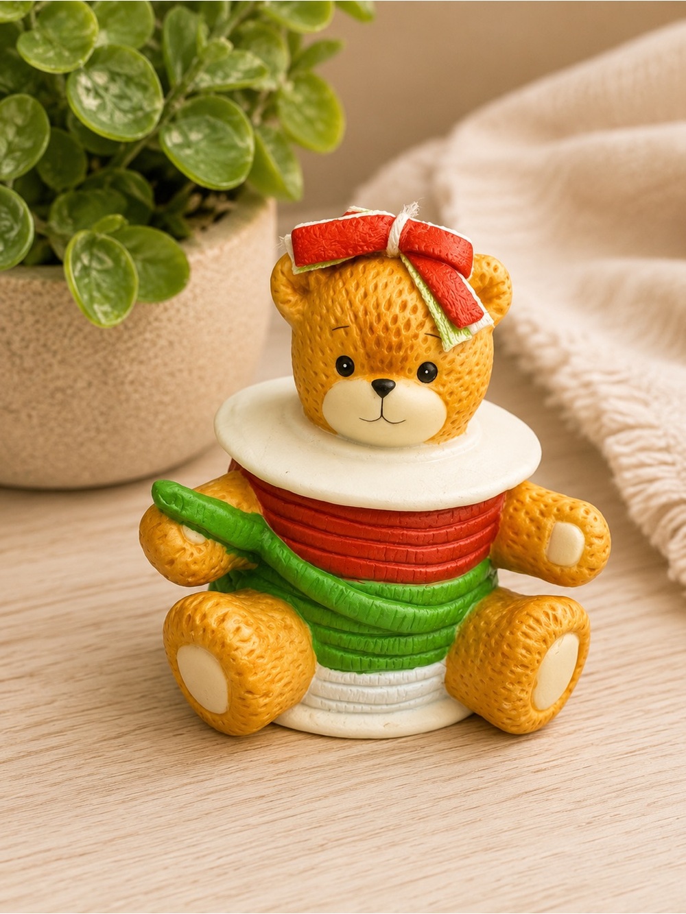 Vtg‎ Enesco 1994 Lucy & Me Christmas Ribbon Bear by Lucy Rigg